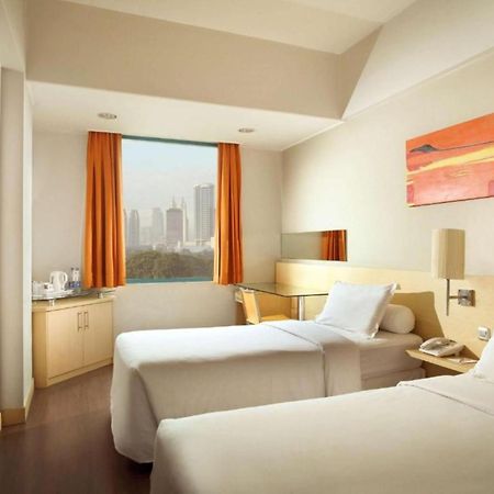 Horison Arcadia Wahid Hasyim Hotel จาการ์ตา ภายนอก รูปภาพ