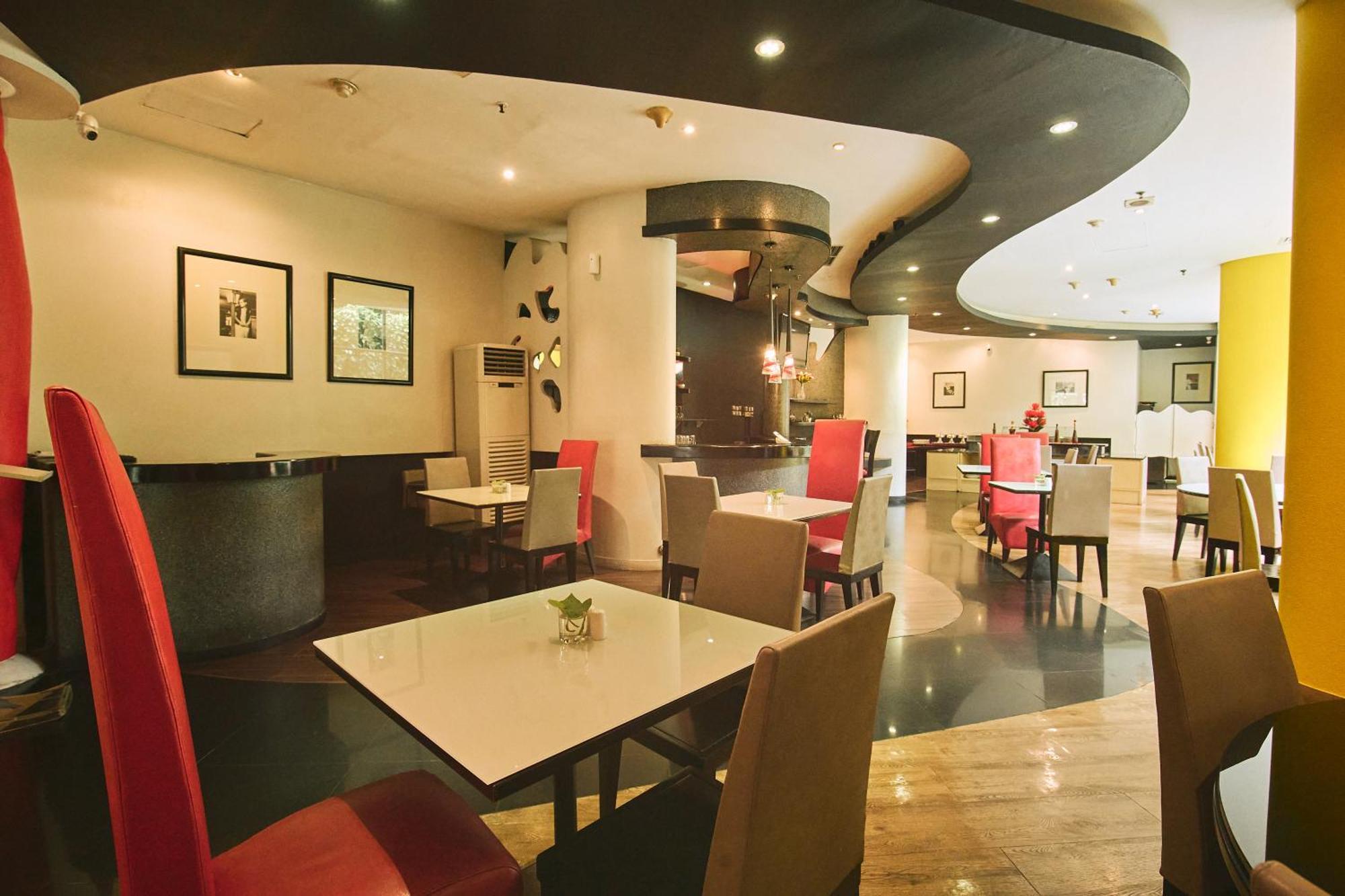 Horison Arcadia Wahid Hasyim Hotel จาการ์ตา ภายนอก รูปภาพ